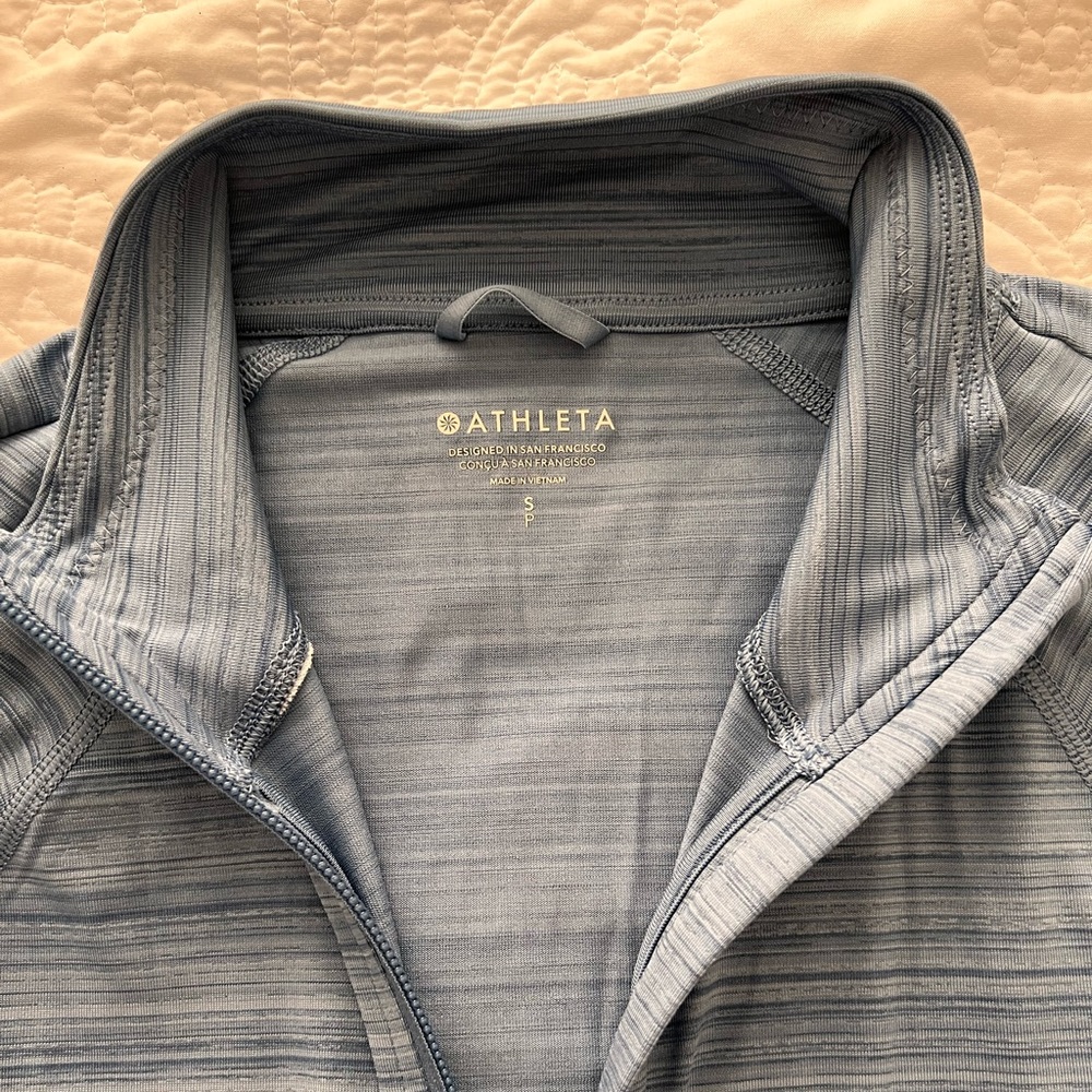 Athleta fitted zip-up jacket